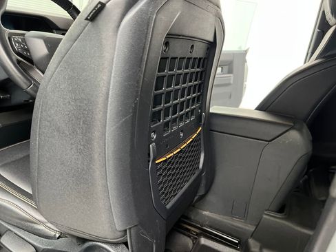 Used 2024 Ford Bronco Badlands image 16