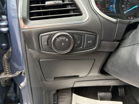 Used 2018 Ford Edge Titanium w/ Equipment Group 302A AWD/4WD image 20