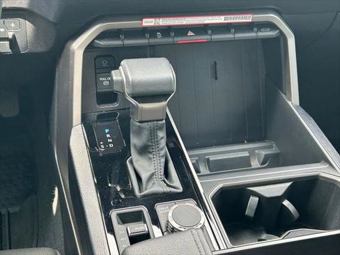 Certified 2025 Toyota Tundra SR5 w/ SR5 Premium Package AWD/4WD image 21