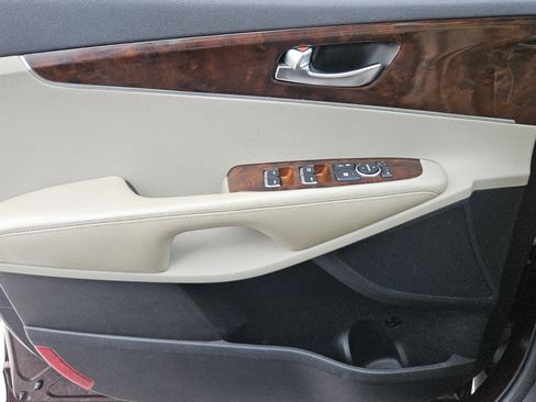 Used 2016 Kia Sorento LX w/ LX Convenience Package image 16