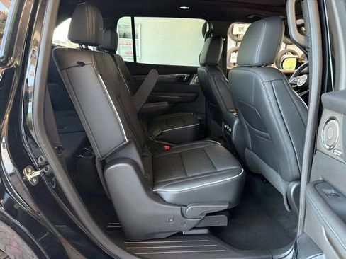 New 2026 Buick Enclave Avenir FWD image 22
