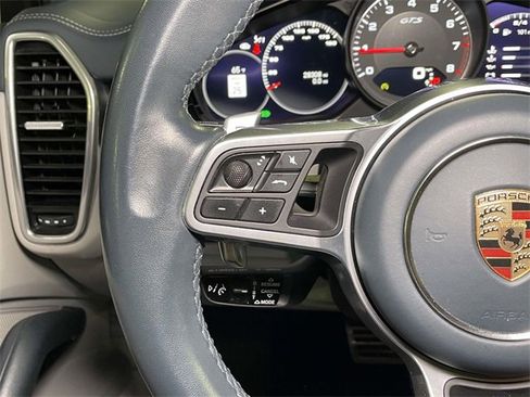 Used 2022 Porsche Cayenne GTS image 41