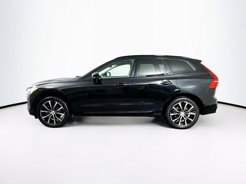 Used 2024 Volvo XC60 B5 Plus image 4