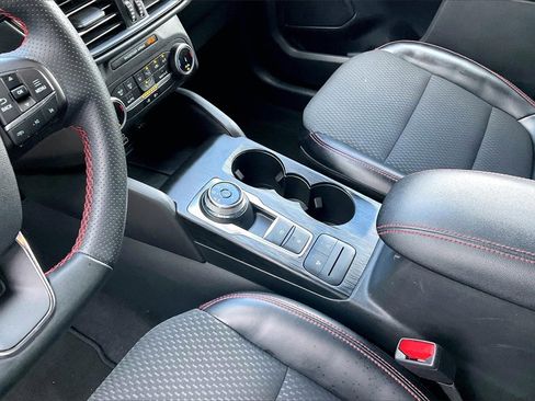 Used 2024 Ford Escape ST-Line image 15