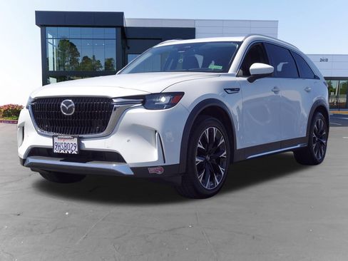 Used 2024 MAZDA CX-90 Plug-In Hybrid w/ Premium Pkg AWD/4WD image 9