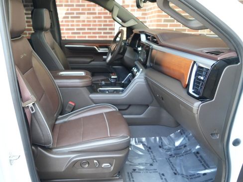 Used 2022 GMC Sierra 1500 Denali w/ Denali Reserve Package AWD/4WD image 33