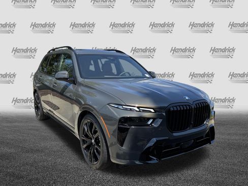 New 2027 BMW X7 xDrive40i w/ M Sport Package AWD/4WD image 2