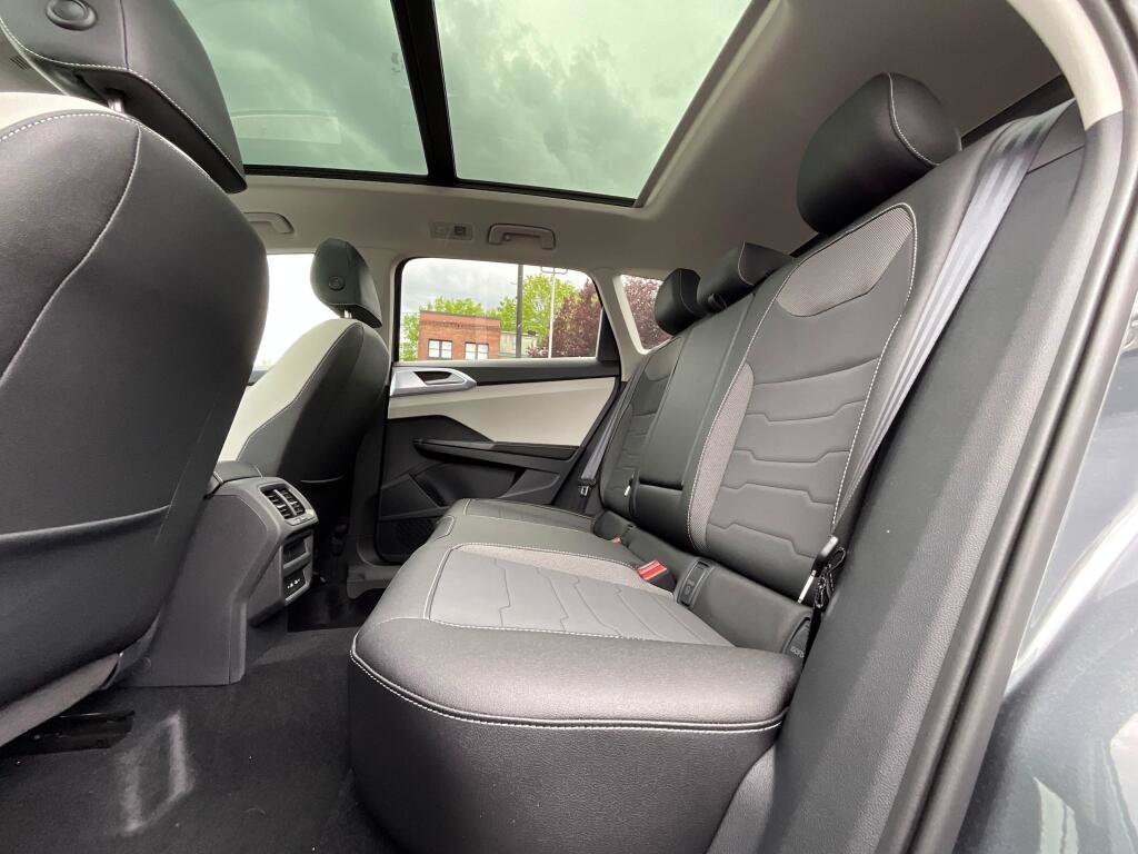 New 2026 Volkswagen Taos SE AWD/4WD image 13