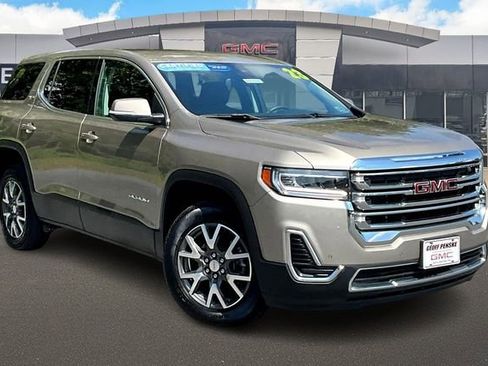 Certified 2023 GMC Acadia SLE image 11