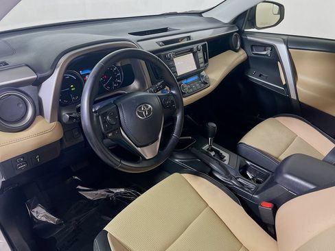 Used 2016 Toyota RAV4 XLE AWD/4WD image 9
