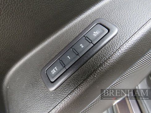 Used 2018 GMC Yukon SLT w/ Premium Edition image 14