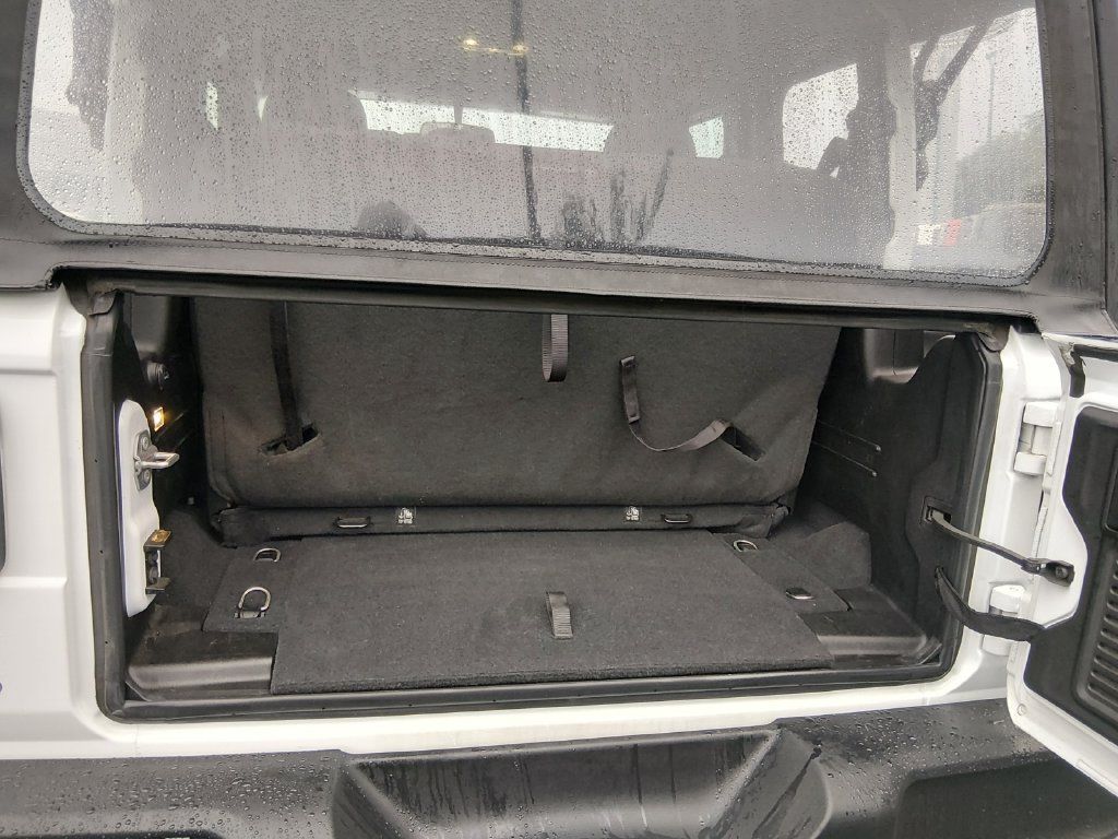 Used 2023 Jeep Wrangler Sport AWD/4WD image 14