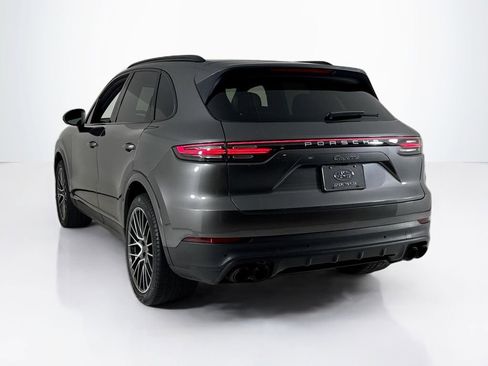 Used 2020 Porsche Cayenne image 3
