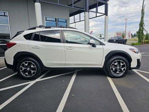 Used 2018 Subaru Crosstrek 2.0i Premium w/ Moonroof Package AWD/4WD image 6