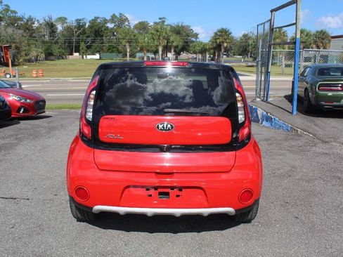 Used 2019 Kia Soul + FWD image 4