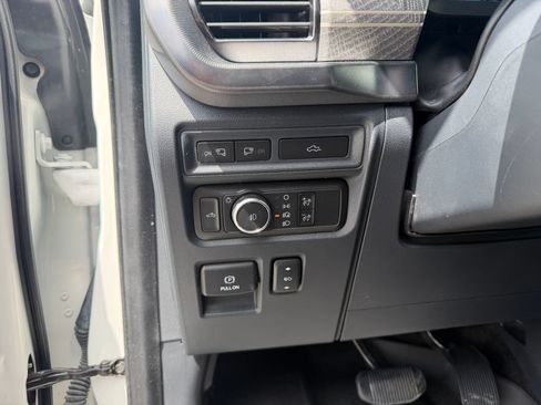 Used 2022 Ford F150 Platinum w/ Equipment Group 701A High AWD/4WD image 24