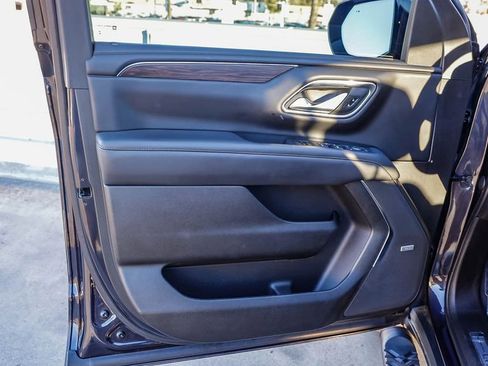 Used 2023 Chevrolet Tahoe Z71 w/ Luxury Package image 23