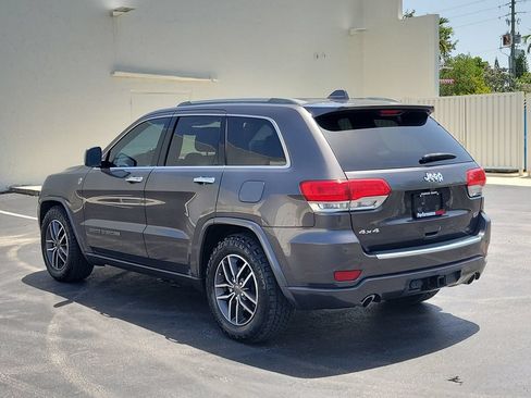 Used 2020 Jeep Grand Cherokee Overland AWD/4WD image 5
