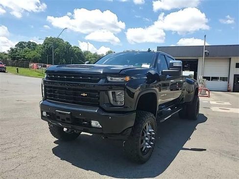 Used 2021 Chevrolet Silverado 3500 LTZ w/ LTZ Plus Package AWD/4WD image 2