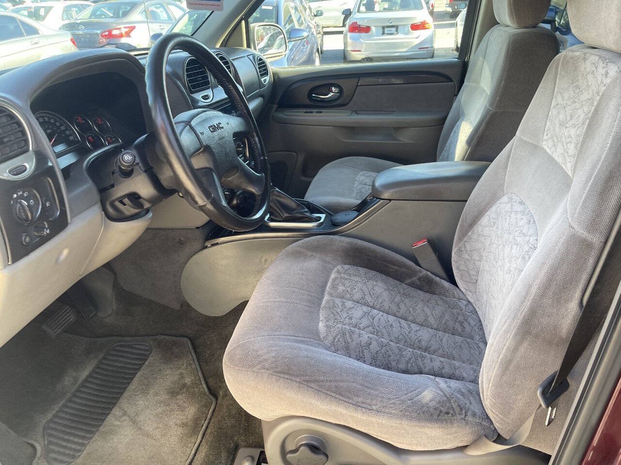 Used 2003 GMC Envoy SLE AWD/4WD image 9
