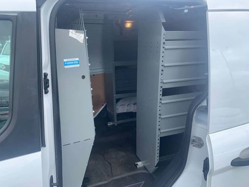 Used 2018 Ford Transit Connect XL image 9