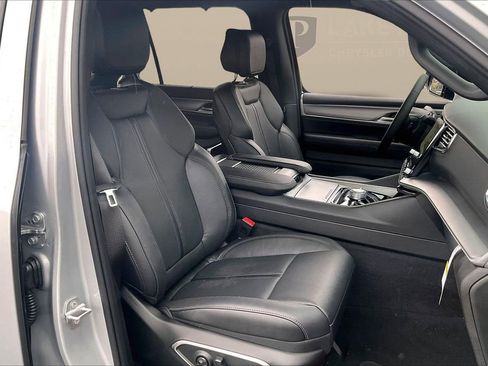 New 2026 Jeep Grand Wagoneer Limited image 25