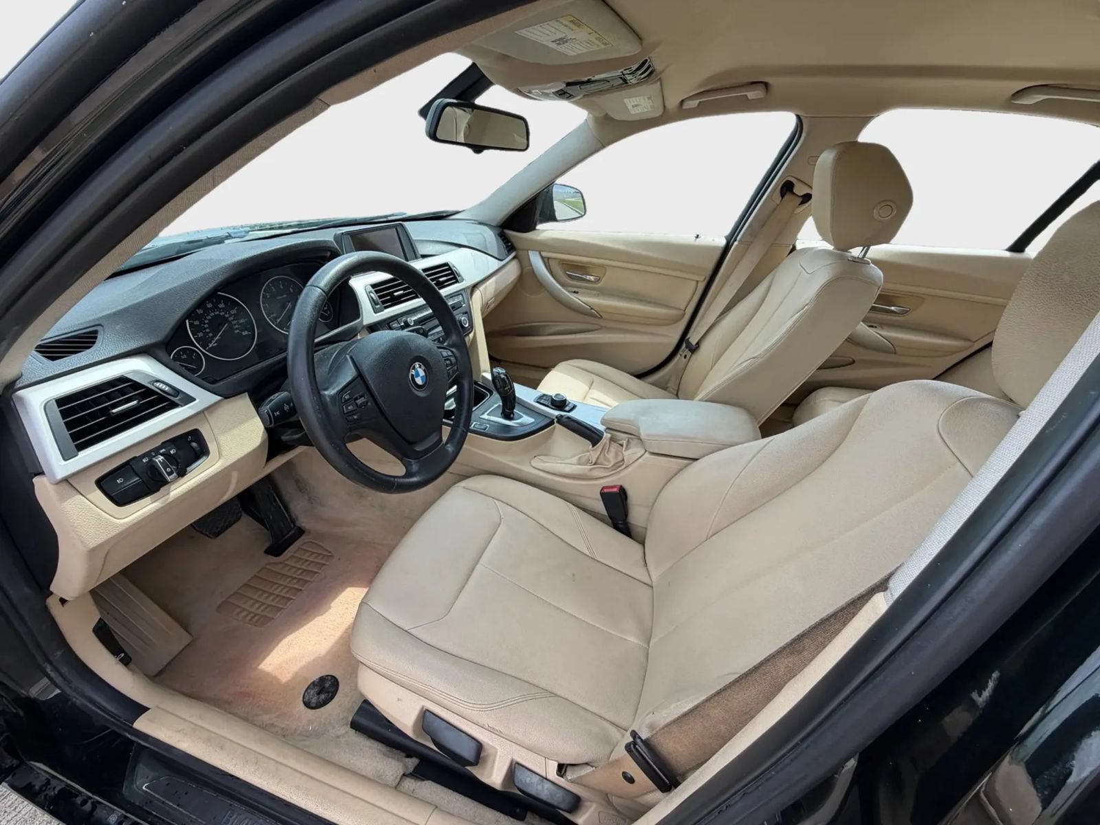 Used 2015 BMW 320i Sedan RWD image 12