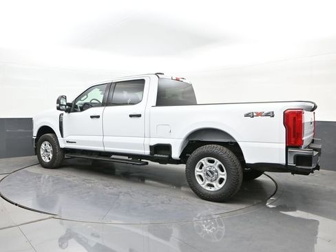 Used 2025 Ford F250 XLT AWD/4WD image 5