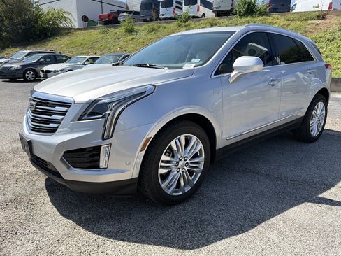 Used 2019 Cadillac XT5 Premium Luxury w/ Driver Assist Package FWD image 7