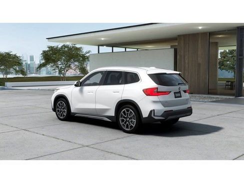 New 2026 BMW X1 xDrive28i w/ Convenience Package AWD/4WD image 2