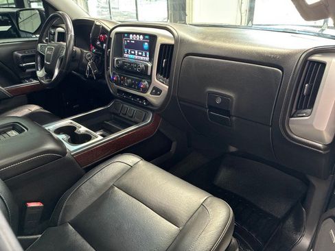 Used 2018 GMC Sierra 1500 SLT w/ SLT Premium Package AWD/4WD image 10