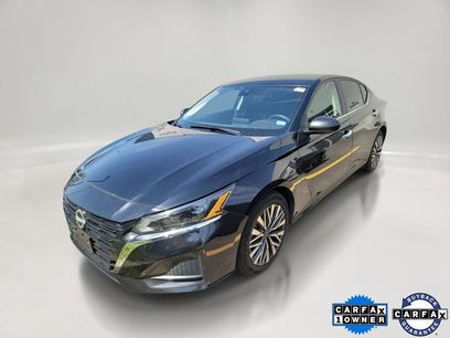Used 2025 Nissan Altima 2.5 SV