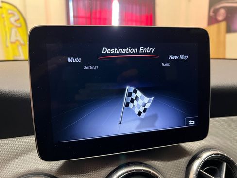 Used 2018 Mercedes-Benz CLA 250 image 24