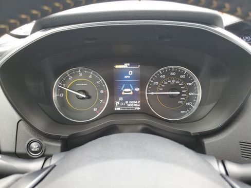 Used 2021 Subaru Crosstrek 2.5i Sport w/ Moonroof Package image 21