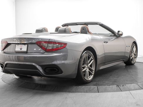 Used 2018 Maserati GranTurismo MC RWD image 3