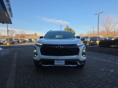 Used 2025 Chevrolet Equinox RS w/ Safety and Technology Package image 10