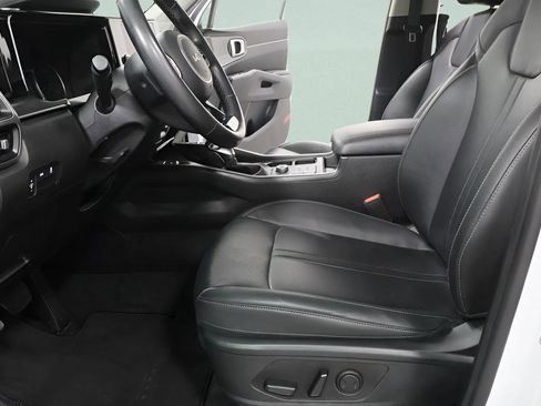 Used 2022 Kia Sorento S w/ Panoramic Sunroof Package FWD image 23