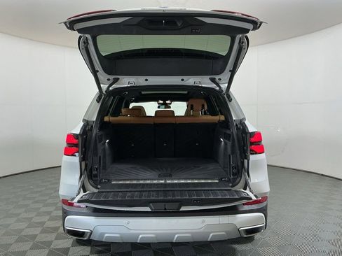 Certified 2025 BMW X5 xDrive50e w/ Executive Package AWD/4WD image 10