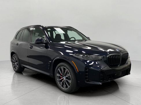 New 2026 BMW X5 xDrive40i w/ M Sport Package AWD/4WD image 1