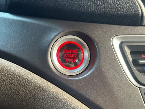 Used 2021 Honda Pilot EX-L image 18