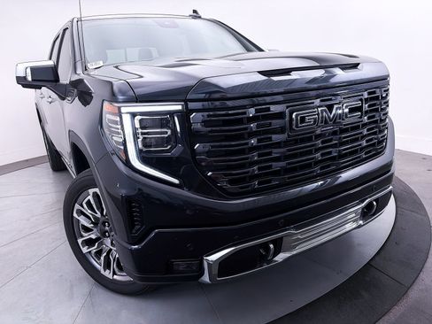 Used 2023 GMC Sierra 1500 Denali Ultimate AWD/4WD image 11