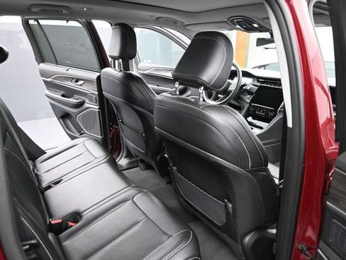 Used 2023 Jeep Grand Cherokee 4WD 4xe w/ Luxury Tech Group II image 20