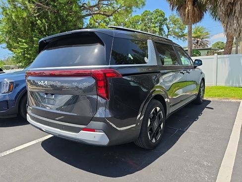 Certified 2025 Kia Carnival EX FWD image 15