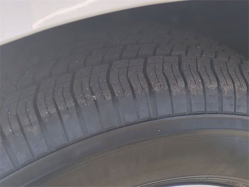 New 2026 Chrysler Pacifica Select image 20