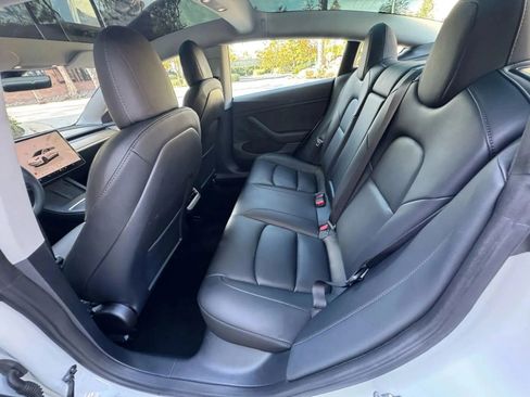 Used 2023 Tesla Model 3 Standard Range image 14