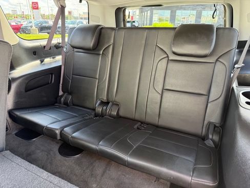 Used 2015 Chevrolet Suburban LT w/ Luxury Package AWD/4WD image 24