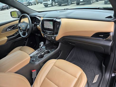 Certified 2023 Chevrolet Traverse Premier AWD/4WD image 34