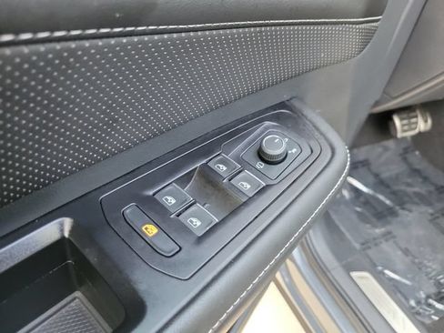 Used 2025 Volkswagen Atlas SEL Premium R-Line AWD/4WD image 13