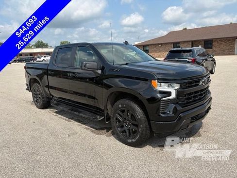 Used 2024 Chevrolet Silverado 1500 RST w/ Z71 Off-Road Package AWD/4WD image 9