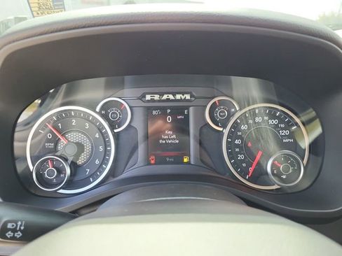 New 2026 RAM 1500 4x4 Crew Cab image 10